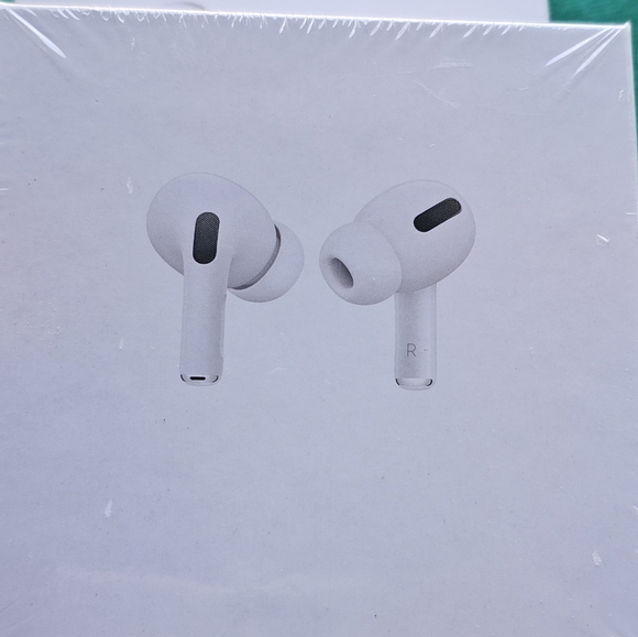 Airpods 2Gen - Picture 3 of 3